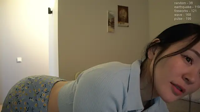 Snapshot of _JiKey_ chatting on December 16, 12:27 pm JiKey online show from December 16, 12:27 pm