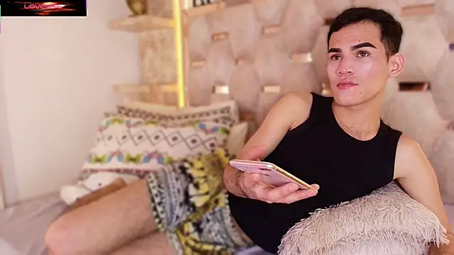 alessandro musk online show from February 5, 8:30 am