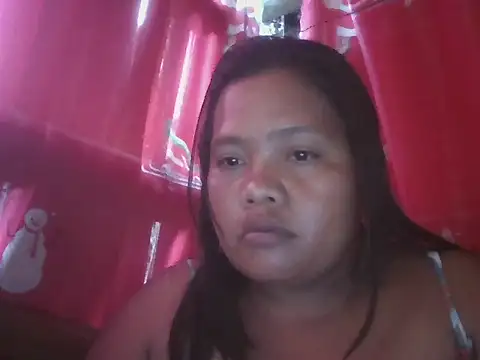 Snapshot of hot_mom13 chatting on November 30, 8:29 am hot mom13 online show from November 30, 8:29 am