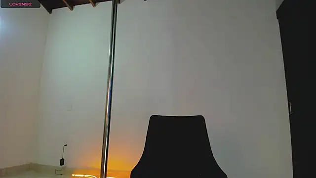 auraeroticaxxx online show from May 17, 8:12 am
