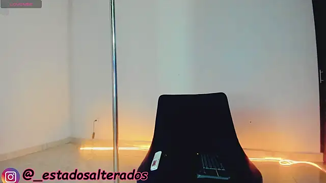 auraeroticaxxx online show from June 16, 4:48 am