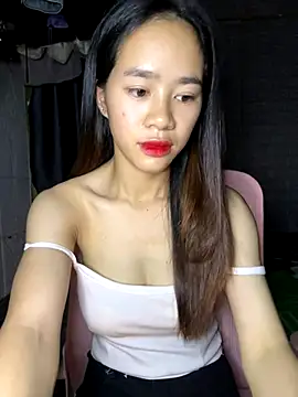 Snapshot of TiNa_04 chatting on September 12, 10:54 pm TiNa 04 online show from September 12, 10:54 pm