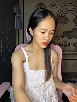 Snapshot of TiNa_04 chatting on September 15, 7:19 am TiNa 04 online show from September 15, 7:19 am