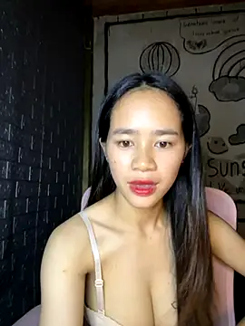 Snapshot of TiNa_04 chatting on September 21, 11:12 am TiNa 04 online show from September 21, 11:12 am