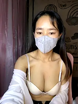 Snapshot of TiNa_04 chatting on October 2, 11:01 pm TiNa 04 online show from October 2, 11:01 pm