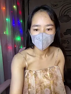 Snapshot of TiNa_04 chatting on October 13, 10:43 pm TiNa 04 online show from October 13, 10:43 pm