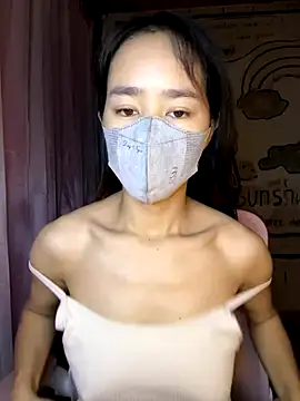 Snapshot of TiNa_04 chatting on October 18, 11:05 pm TiNa 04 online show from October 18, 11:05 pm