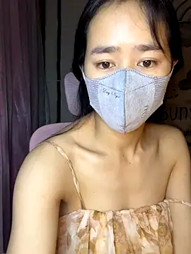 Snapshot of TiNa_04 chatting on October 20, 10:43 pm TiNa 04 online show from October 20, 10:43 pm