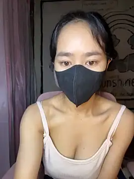 Snapshot of TiNa_04 chatting on October 22, 11:48 pm TiNa 04 online show from October 22, 11:48 pm