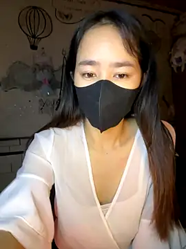 Snapshot of TiNa_04 chatting on October 26, 11:53 pm TiNa 04 online show from October 26, 11:53 pm