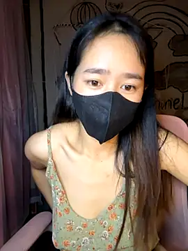 Snapshot of TiNa_04 chatting on November 1, 11:56 am TiNa 04 online show from November 1, 11:56 am