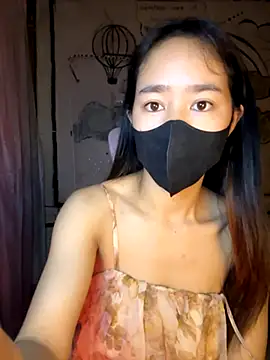 Snapshot of TiNa_04 chatting on November 2, 12:02 am TiNa 04 online show from November 2, 12:02 am