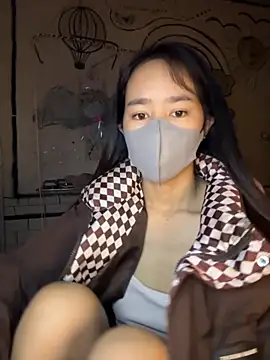 Snapshot of TiNa_04 chatting on November 4, 12:10 am TiNa 04 online show from November 4, 12:10 am