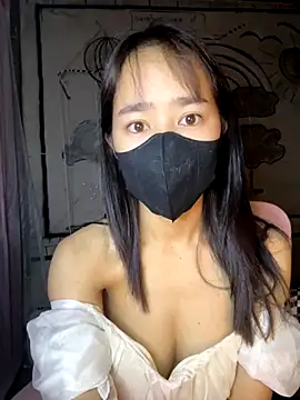 Snapshot of TiNa_04 chatting on November 12, 10:41 pm TiNa 04 online show from November 12, 10:41 pm