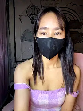 Snapshot of TiNa_04 chatting on December 14, 12:16 am TiNa 04 online show from December 14, 12:16 am