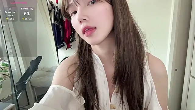 Snapshot of Yiyi-707 chatting on September 10, 9:53 am Yiyi-707 online show from September 10, 9:53 am