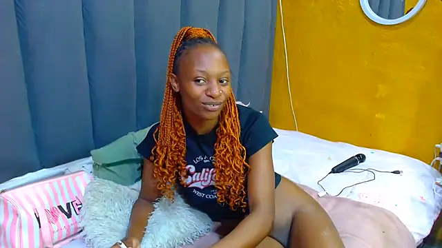 LonelyQueenxx25 online show from June 25, 8:46 pm