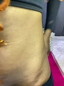 LonelyQueenxx25 online show from June 29, 5:02 pm