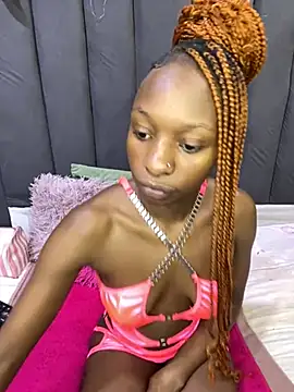 LonelyQueenxx25 online show from June 30, 9:16 pm