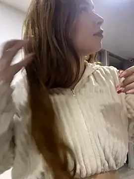 Snapshot of CharlotteBrownn_ chatting on November 12, 3:40 am CharlotteBrownn online show from November 12, 3:40 am