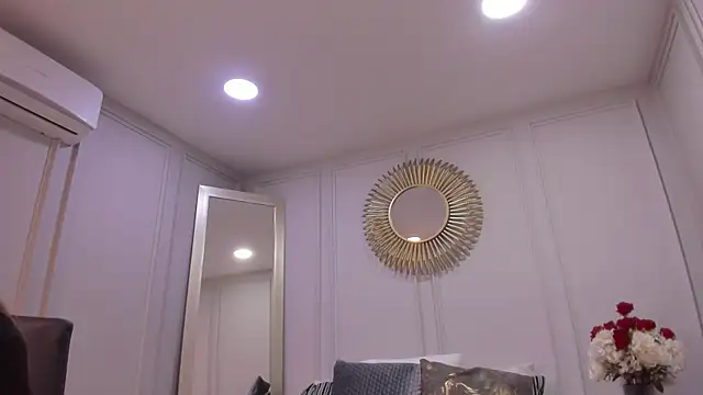 CharlotteBrownn  online show from February 17, 3:25 am