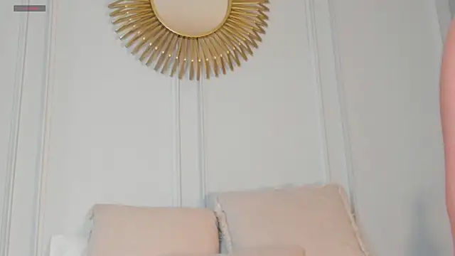 CharlotteBrownn  online show from July 25, 2:09 am