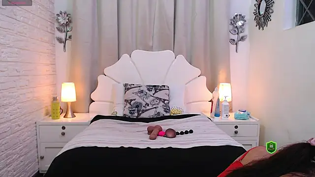 TrixySductress online show from October 21, 3:35 pm