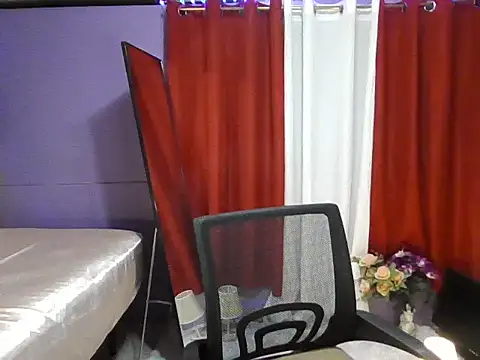 Snapshot of _SweetSofialove chatting on September 25, 9:24 am SweetSofialove online show from September 25, 9:24 am