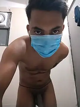 themasklover online show from May 1, 8:02 pm