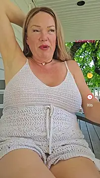 Sugarloveless online show from July 14, 9:20 pm