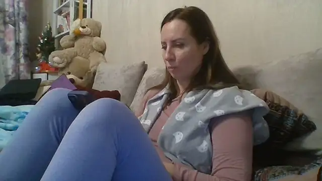 ALICAINWONDERLAND online show from January 14, 3:28 pm