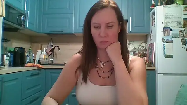 ALICAINWONDERLAND online show from February 20, 6:19 pm