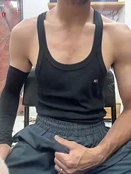 coupleyug online show from June 3, 10:07 am