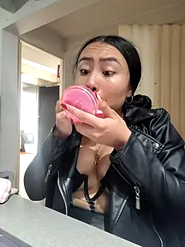 Venus Rivers online show from November 12, 1:11 pm