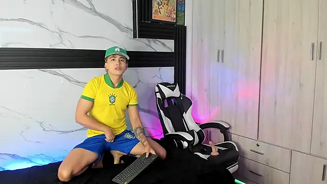 Snapshot of Saimonvela chatting on November 5, 3:45 pm Saimonvela online show from November 5, 3:45 pm