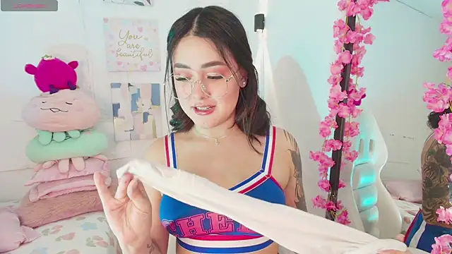 justonecute online show from September 9, 2:22 am