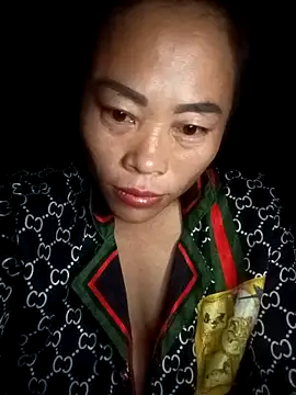 CoMay003 online show from October 31, 8:32 pm