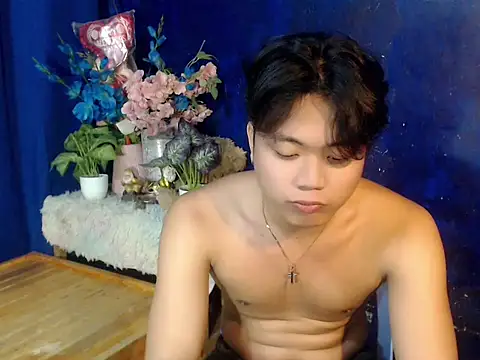 Snapshot of youre_BabyBoy chatting on January 7, 6:05 am youre BabyBoy online show from January 7, 6:05 am