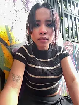 samiacooper25 online show from April 24, 10:23 pm