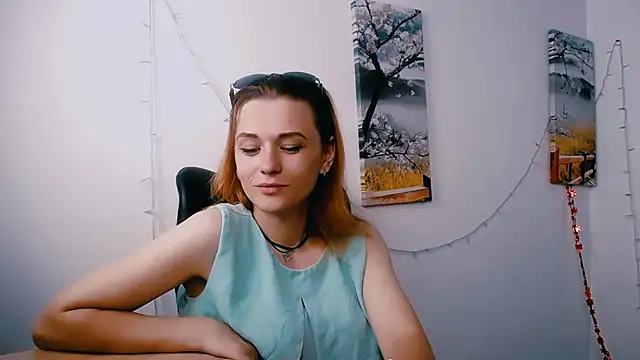 Snapshot of PeppyMia chatting on June 24, 6:12 am PeppyMia online show from June 24, 6:12 am