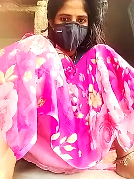 Snapshot of MISS-KAYA chatting on November 24, 9:09 am MISS-KAYA online show from November 24, 9:09 am