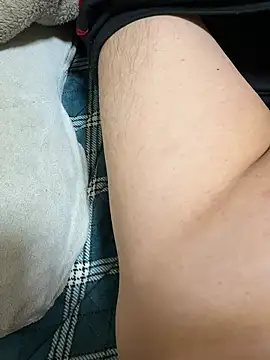 Snapshot of kari-deka chatting on March 27, 6:40 pm kari-deka online show from March 27, 6:40 pm