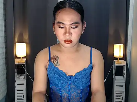 Snapshot of asian_slutt143 chatting on April 16, 10:27 am asian slutt143 online show from April 16, 10:27 am