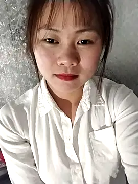 Snapshot of Sisi_dy01 chatting on April 23, 12:29 pm Sisi dy01 online show from April 23, 12:29 pm