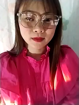 Snapshot of Sisi_dy01 chatting on April 27, 1:42 pm Sisi dy01 online show from April 27, 1:42 pm