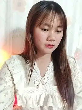 Snapshot of Sisi_dy01 chatting on May 13, 6:44 am Sisi dy01 online show from May 13, 6:44 am