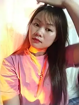 Snapshot of Sisi_dy01 chatting on May 15, 3:13 am Sisi dy01 online show from May 15, 3:13 am