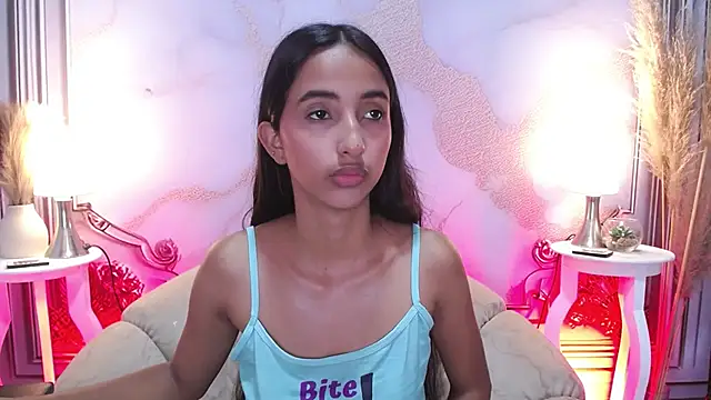 Snapshot of MilkyLally chatting on September 13, 12:16 pm MilkyLally online show from September 13, 12:16 pm