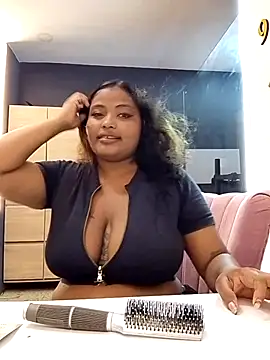 Cristal hott1 online show from February 17, 7:20 pm