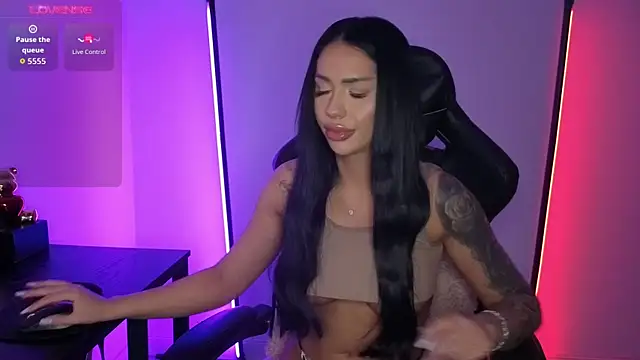 alisonrouge online show from March 30, 7:26 pm